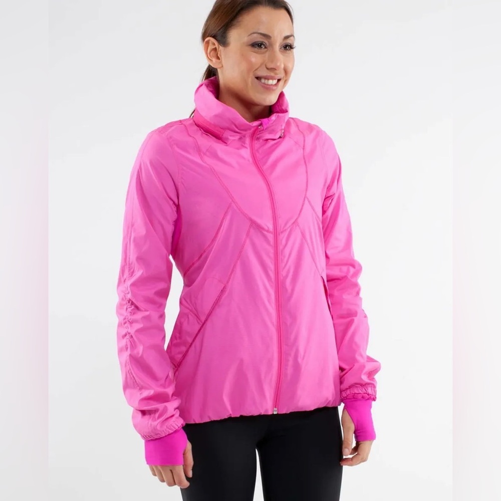 EUC Lululemon Run: Hustle Jacket in Paris Pink White microstripe Size 4